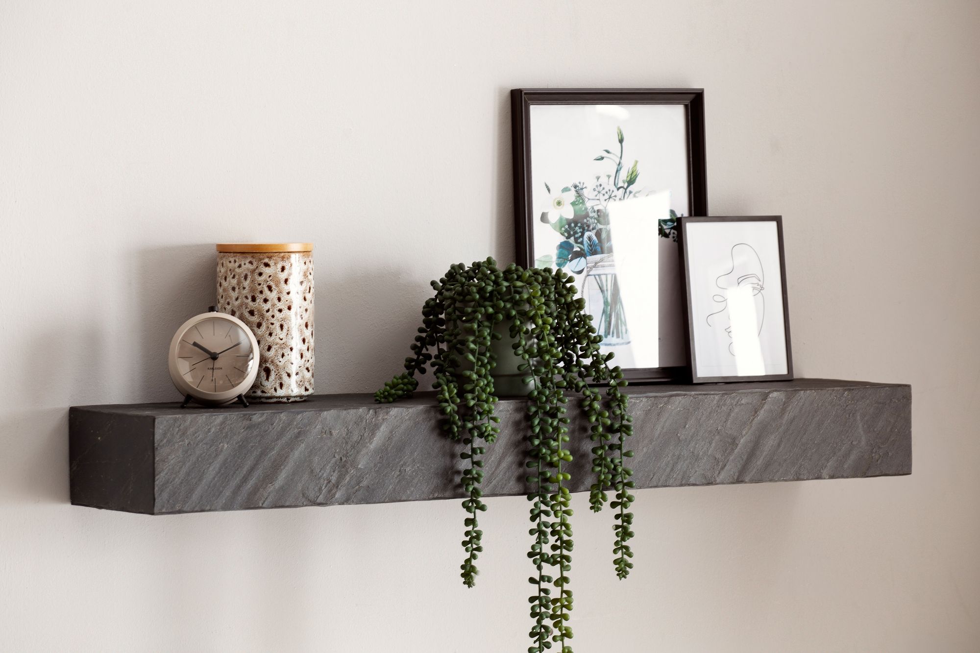 FineBuy Wandregal Mango Massivholz / Steinoptik Hängeregal Modern, Design Schweberegal Rechteckig, Regal Hängend Wohnzimmer Anthrazit | Farbe: Anthrazit