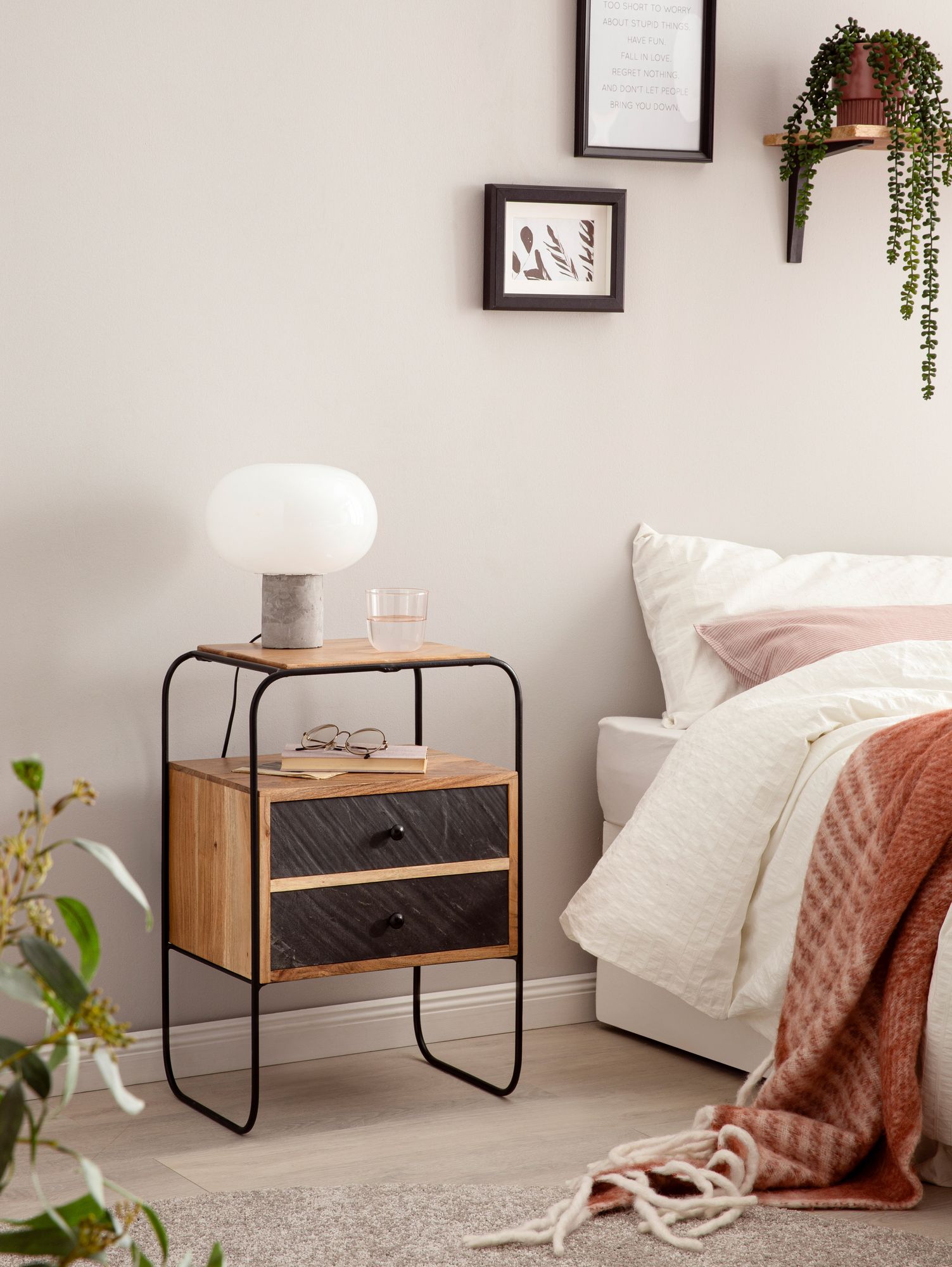 FineBuy Nachttisch Massivholz / Steinoptik 40x60x30 cm Nachtschrank Boxspringbett, Industrial Nachtkonsole mit 2 Schubladen & Ablagefläche, Nachtkommode Stauraum & Metallgestell | Farbe: Braun FineBuy Nachttisch Massivholz / Steinoptik 40x60x30 cm Nachtschrank Boxspringbett, Industrial Nachtkonsole mit 2 Schubladen & Ablagefläche, Nachtkommode Stauraum & Metallgestell | Farbe: Braun