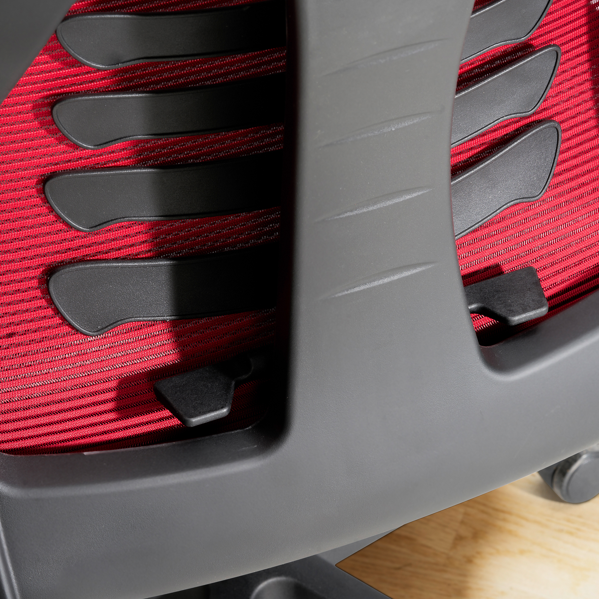 FineBuy Bürostuhl Mesh-Bezug Schreibtischstuhl bis 120 kg, Drehstuhl höhenverstellbar mit Lendenwirbelstütze, Stoff-Schreibtischsessel ergonomisch mit Armlehnen & Wippfunktion | Farbe: Schwarz