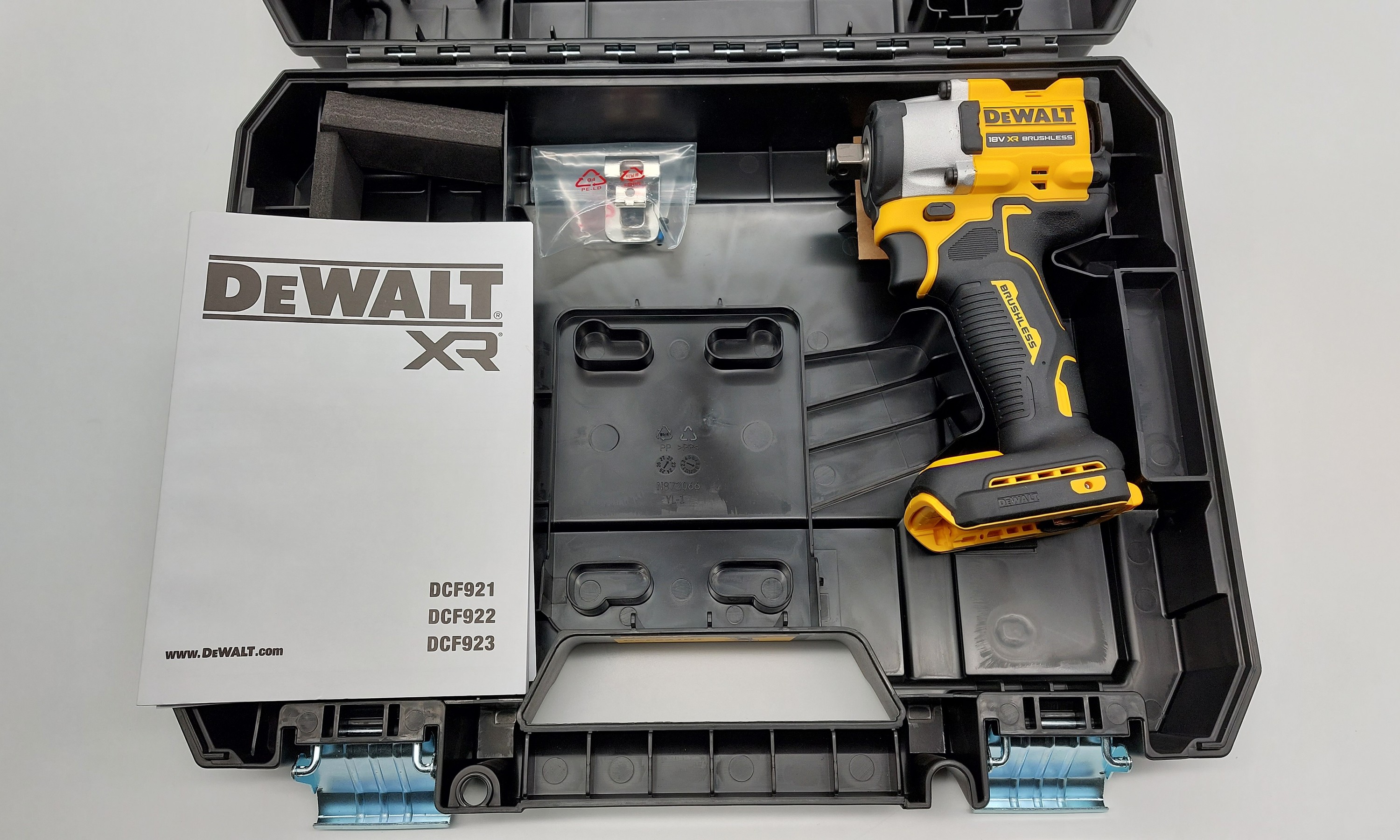 DeWalt DCF921NT, 2 Gang 18V Akku-Schlagschrauber, 1/2", 406 Nm, 4 ...