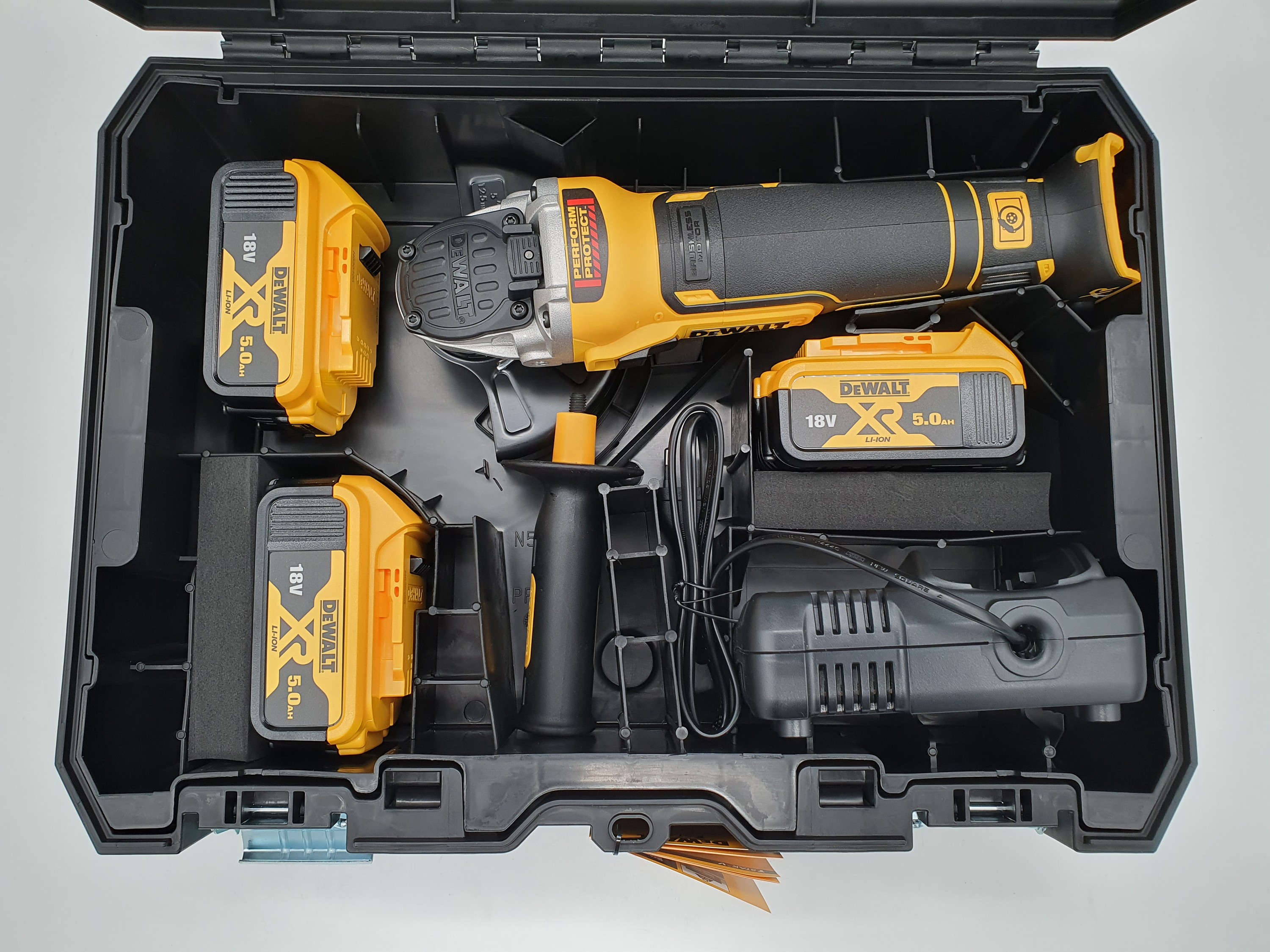 DeWalt DCG405P3-QW 18 Volt Akku-Winkelschleifer 125mm, inkl. 3 x 5  