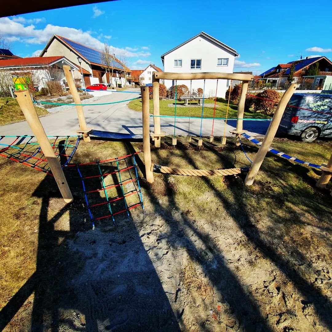 Kletterstrecke für den Spielplatz in Pflaumdorf/ Gemeinde Eresing