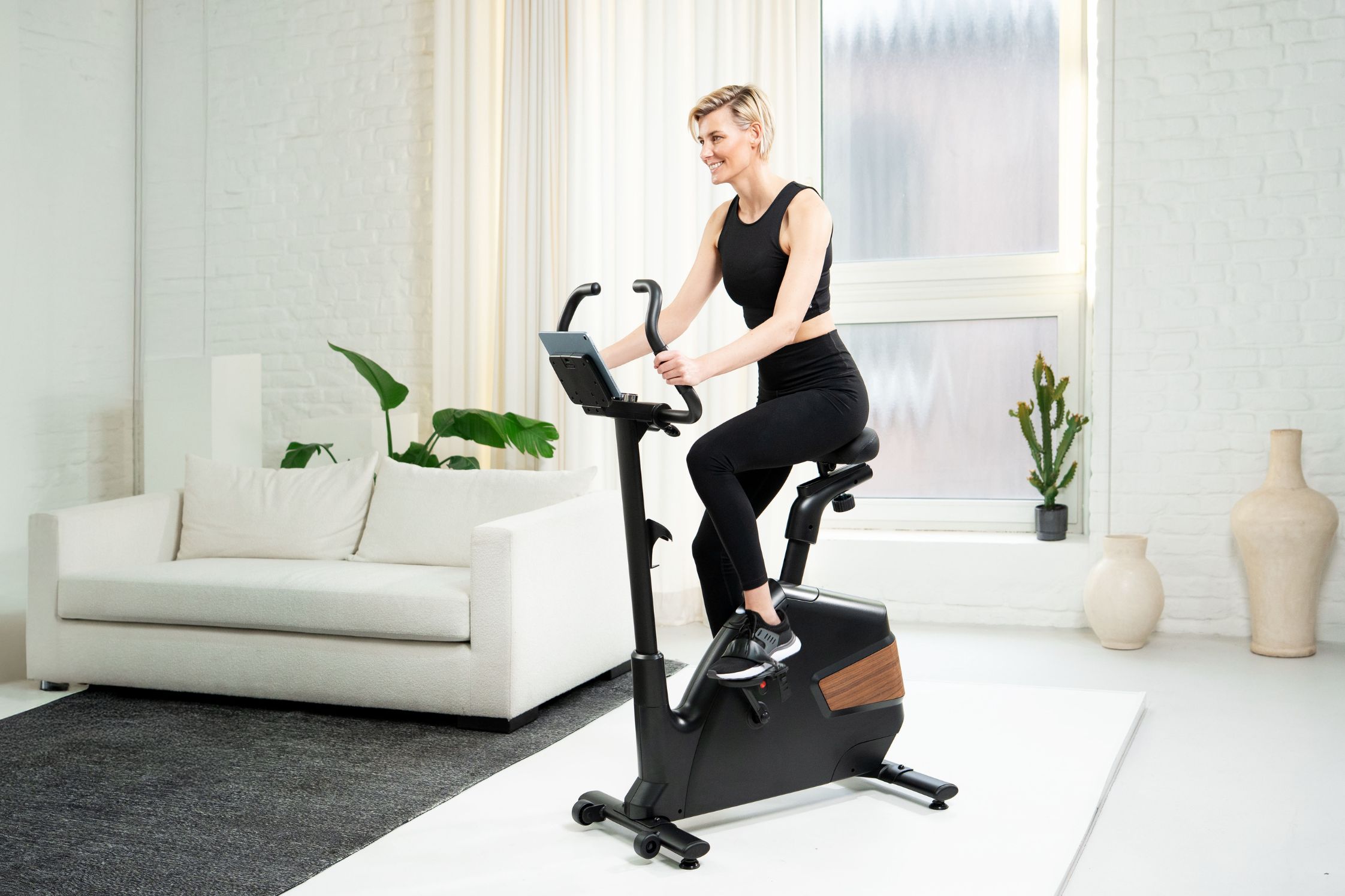 Ergometer und Indoor Bikes: Kraftausdauer für die Beine