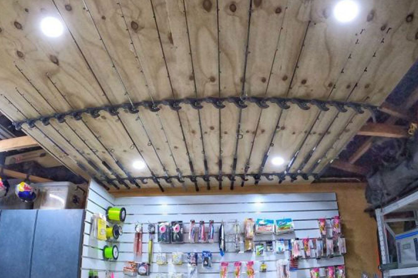 Railblaza RodRak hlt 2 Angelruten fr Wand- oder Deckenmontage | Lotu