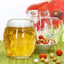 12000120S-Borgonovo-Fussball-Bierglaeser-0-5L-geeicht-Ambientebild-02.jpg 6er Set Fußball-Gläser mit Henkel für 6 Personen – 12000120S_Bild_9