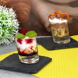 05-11006520S-Borgonovo-Pisa-Schnapsglaeser-50cl-Ambientebild-Dessert-01.jpg 12er Set PISA schräge Schnapsgläser aus Glas - 11006520S_Bild_5