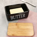 03-99881-Arte-Regal-Reni-Butterdose-schwarz-mit-Bambusdeckel-Ambientebild-01.jpg
