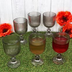 03-37565-Arte-Regal-Agata-Grau-Weinglaeser-370ml-Ambientebild-01.jpg 6er Set AGATA Rotweingläser Grau aus Glas – 37565_Bild_3