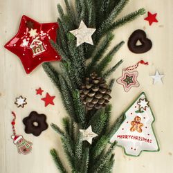 05-24306364-HIT-Patisserie-Weihnachten-Keksteller-Ambientebild-02-2tlg-Stern-Tanne.jpg 05-24306364-HIT-Patisserie-Weihnachten-Keksteller-Ambientebild-02-2tlg-Stern-Tanne.jpg