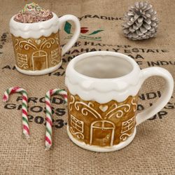 05-23000086-HIT-Lebkuchenhaus-Becher-Ambientebild-01-1.jpg 05-23000086-HIT-Lebkuchenhaus-Becher-Ambientebild-01-1.jpg