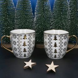 05-23105124-HIT-Becher-mit-Goldrand-TANNE-Ambientebild-02.jpg 05-23105124-HIT-Becher-mit-Goldrand-TANNE-Ambientebild-02.jpg