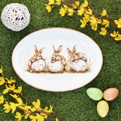 05-428636-Ritzenhoff-und-Breker-Bunny-ovale-Platte-Ambientebild-01-Einzeln.jpg 05-428636-Ritzenhoff-und-Breker-Bunny-ovale-Platte-Ambientebild-01-Einzeln.jpg