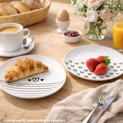 03-24310166-HIT-Cupid-Herz-Streifen-Kuchenteller-schwarz-weiss-Ambientebild-01.jpg 03-24310166-HIT-Cupid-Herz-Streifen-Kuchenteller-schwarz-weiss-Ambientebild-01.jpg