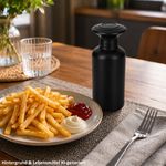 03-22273875-HIT-Pommes-Salzstreuer-Alu-schwarz-Ambientebild-01.jpg