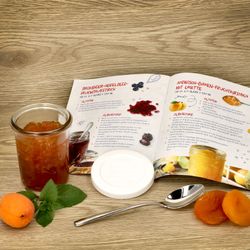 Weck-160ml-HG-Frischhaltedeckel.jpg 12er Set Weck Gläser 160ml Sturzgläser mit 12 Frischhaltedeckeln inkl. Gelierzauber Rezeptheft von Diamantzucker FÜR KÜCHENMASCHINE_Bild_7