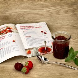 Weck-160ml-Tulpe-HG.jpg 12er Set Weck Gläser 160ml Sturzgläser mit 12 Frischhaltedeckeln inkl. Gelierzauber Rezeptheft von Diamantzucker FÜR KÜCHENMASCHINE_Bild_8