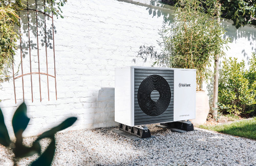 Vaillant aroTHERM plus Waermepumpe Einfamilienhaus
