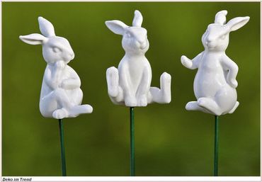 Gartenstab Osterhasen 3sort Keramik weiß L.41 cm 3er Set 