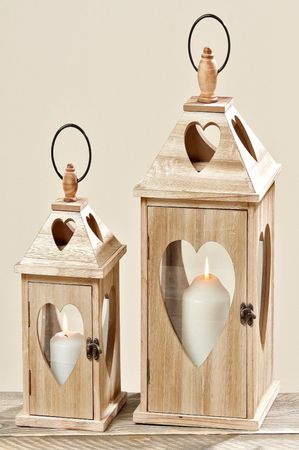Laterne 2er Set braun Holz Herz Windlicht zum Aufhängen Weihnachten Gartendeko