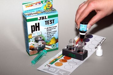 JBL PROAQUATEST pH 7,4-9,0 zur Bestimmung des Säuregehalts in Meerwasser