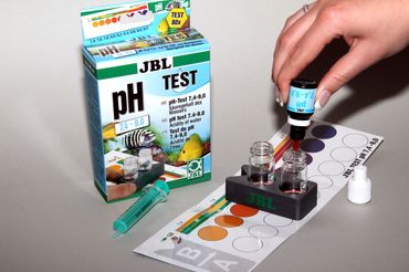 JBL PROAQUATEST pH 7,4-9,0 zur Bestimmung des Säuregehalts in Meerwasser