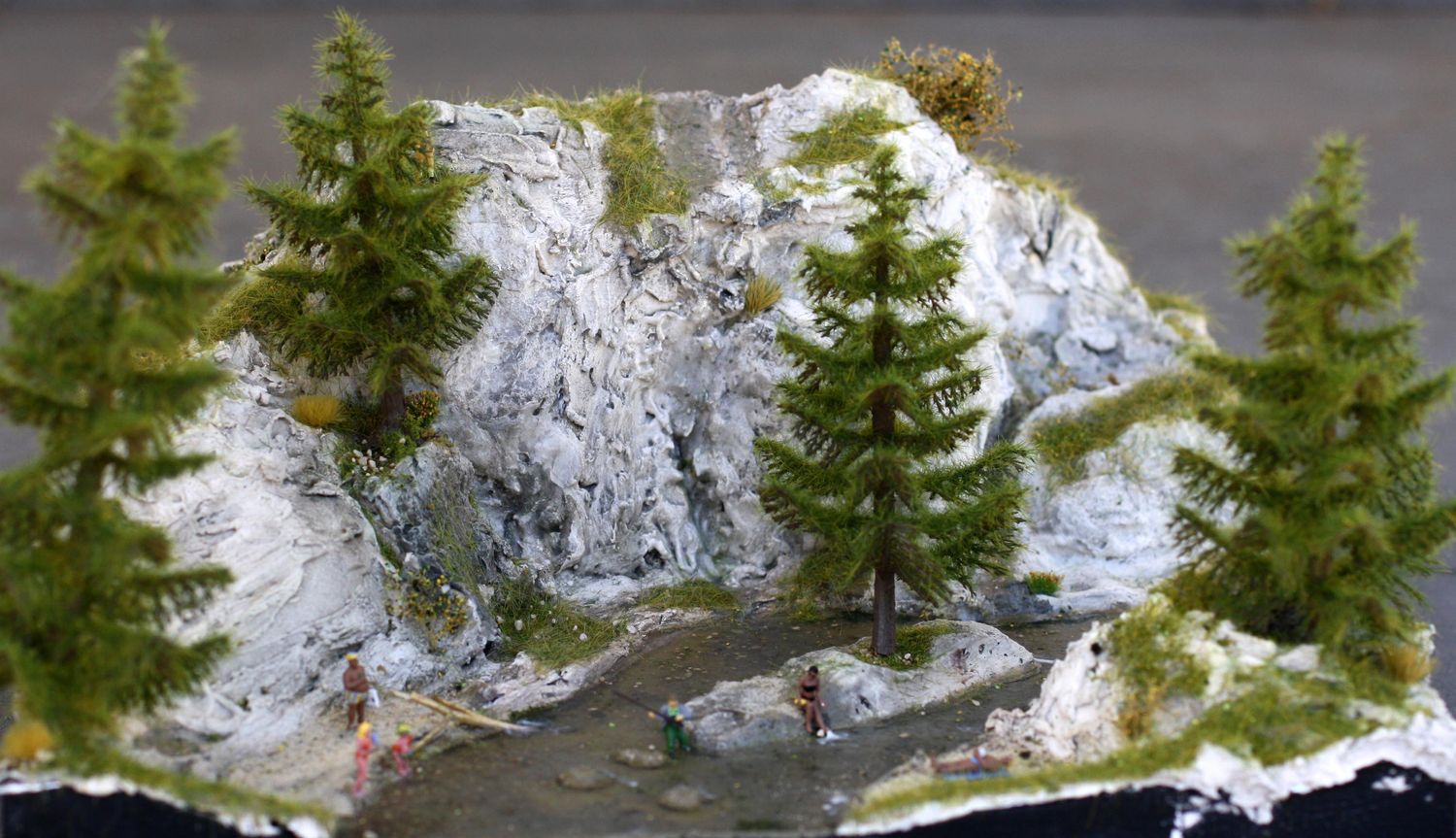     Felsen & Wasser – Unser 2-Tages-Seminar mit NOCH am 4. und 5. Dezember in München für das Gestalten von Felsen & Wasser