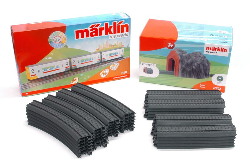 Märklinメルクリン Schnellzug mit Gleisoval HO Rail Zeppelin | Maerklin US