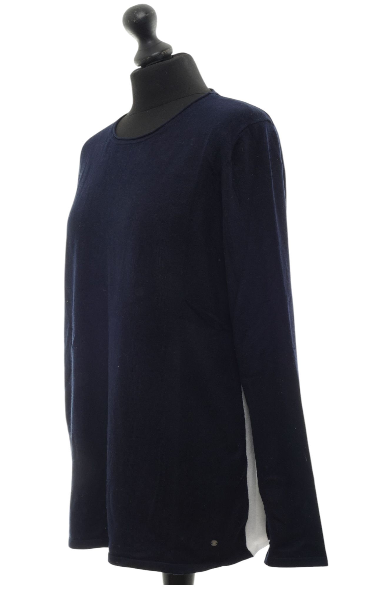 BRAX women's pullover sweater 42 blue dark blue round neck fine knit with viscose BRAX women's pullover sweater 42 blue dark blue round neck fine knit with viscose