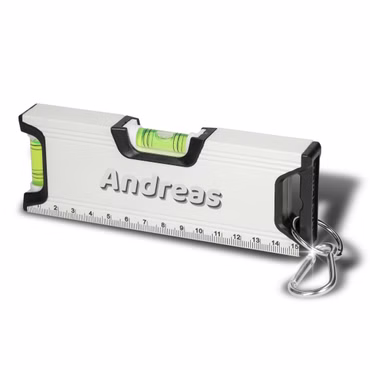 Personalisierte Wasserwaage 'Misura' 15,5 cm - Magnetische Wasserwaage mit Karabiner - Personalisierte Geschenkidee zum Vatertag, für Freunde oder für Handwerker