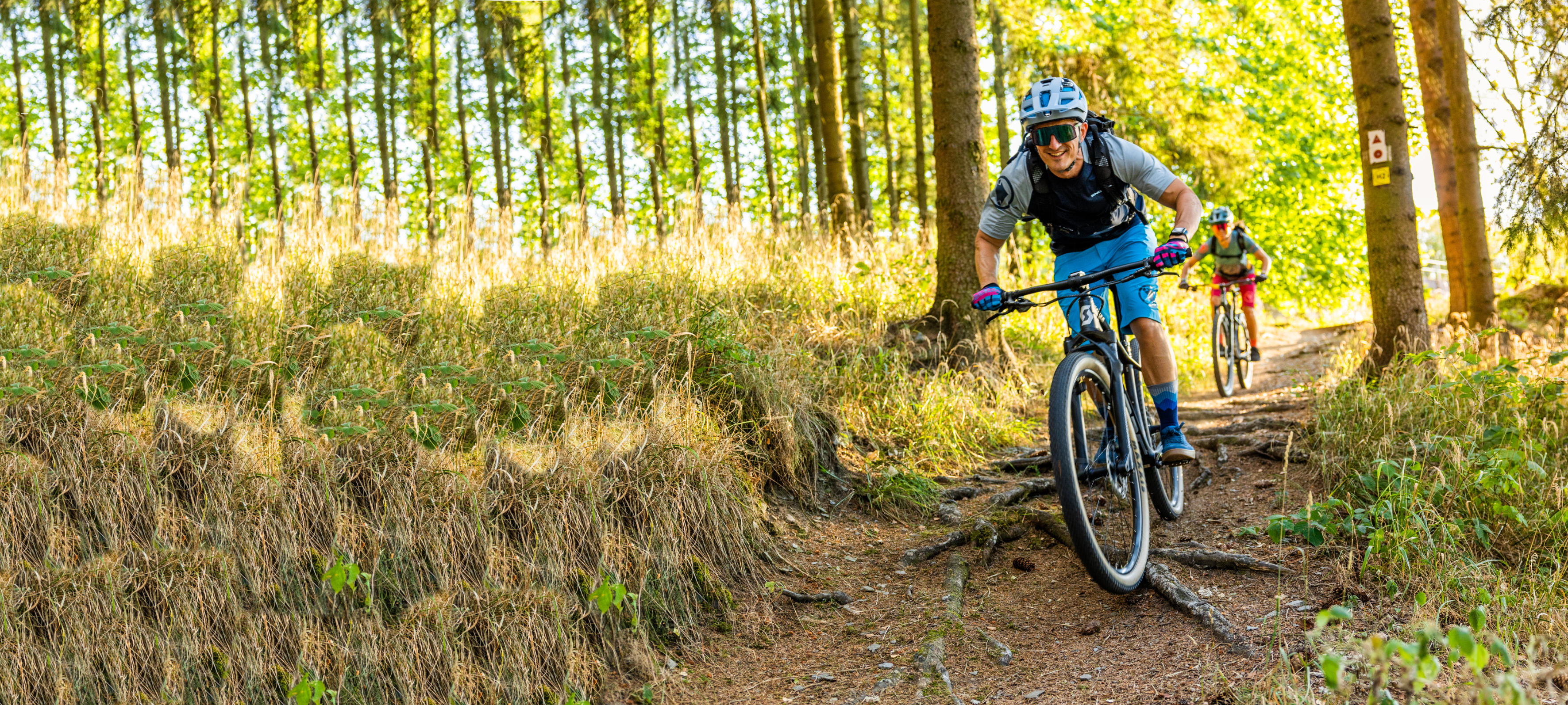 Entdecke NORDIC SPORTS, WINTERSPORT UND OUTDOOR