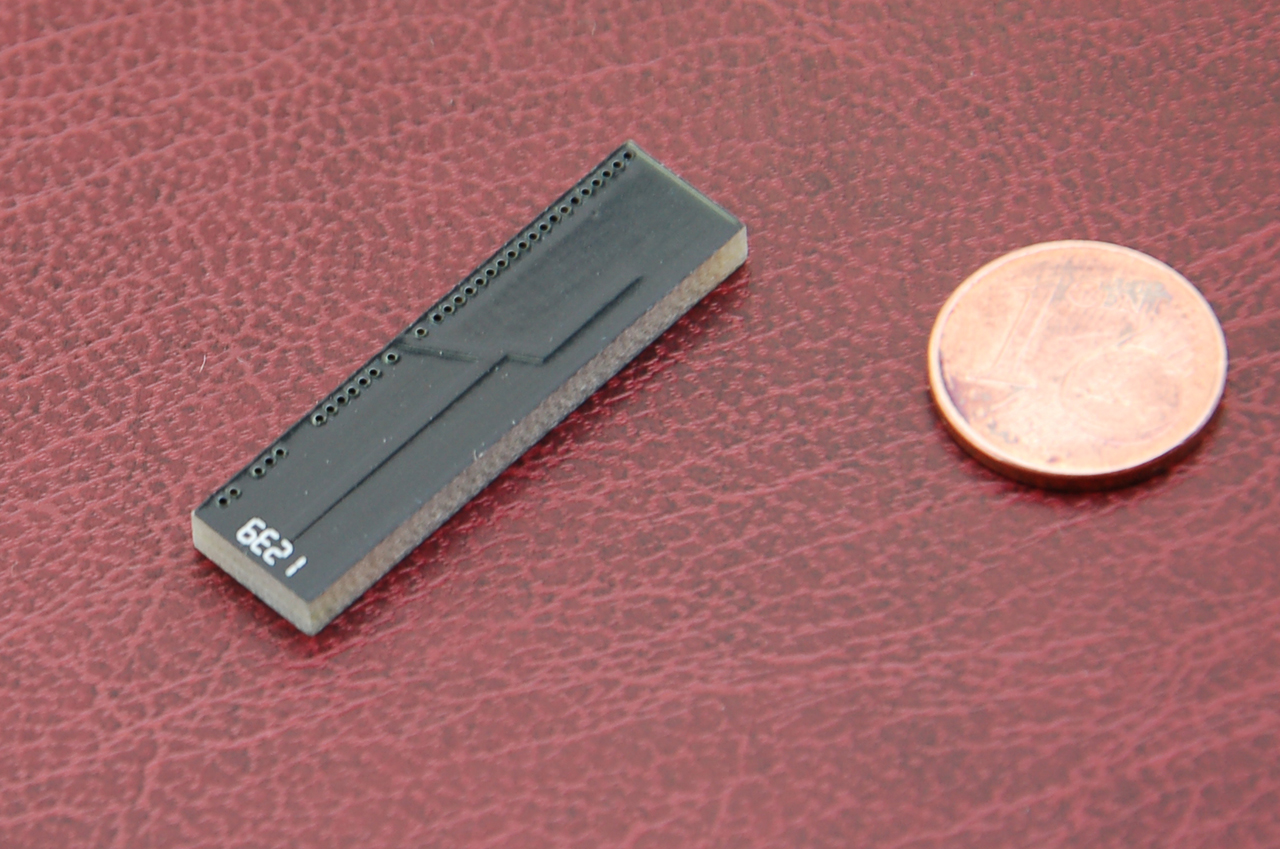 Alda PQ Antenna Magnetica Per Auto E Camion - Supporto 2G/3G/4G LTE Con Cavo MCX Da 2,5m - 2,2 DBi