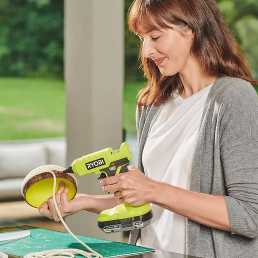 RYOBI Akku-Heißklebepistole RGLU18-0