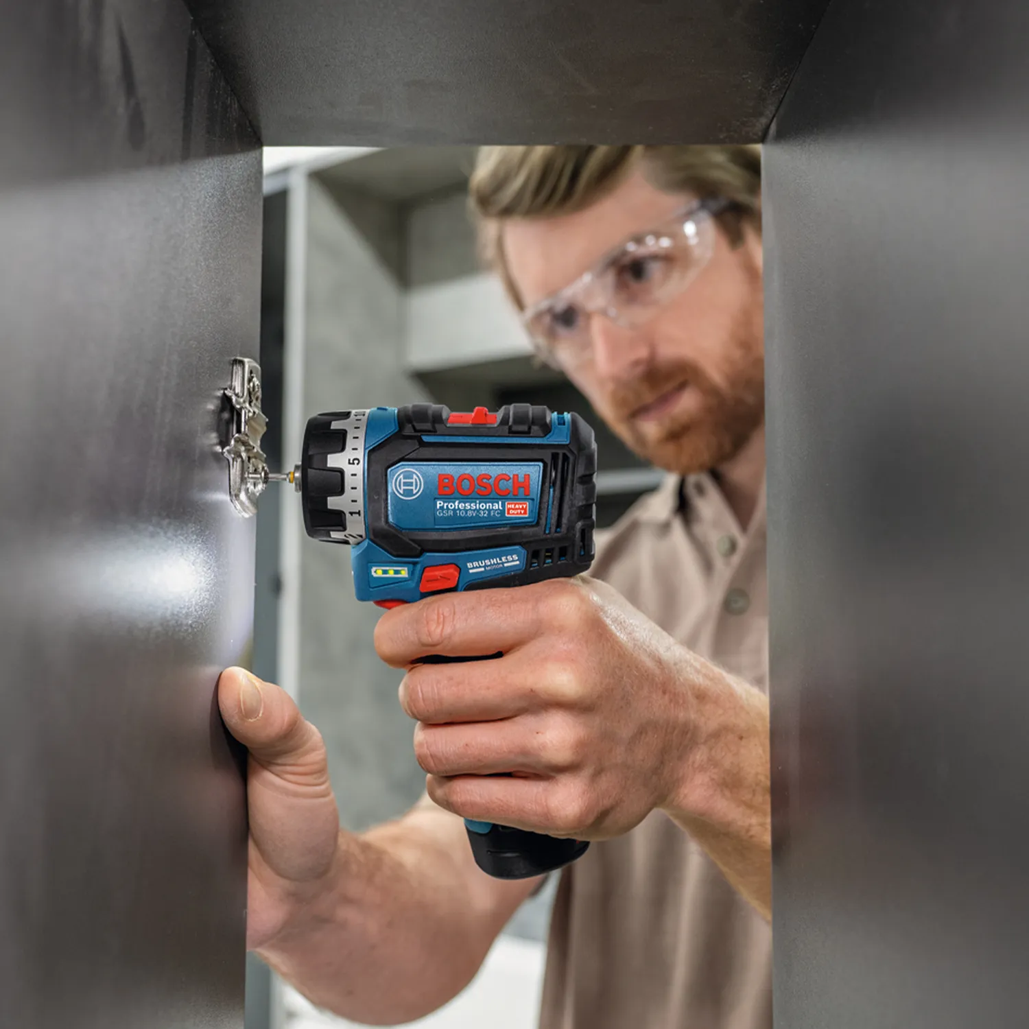 Zum Bosch Akku-Bohrschrauber GSR 12V-32 FC