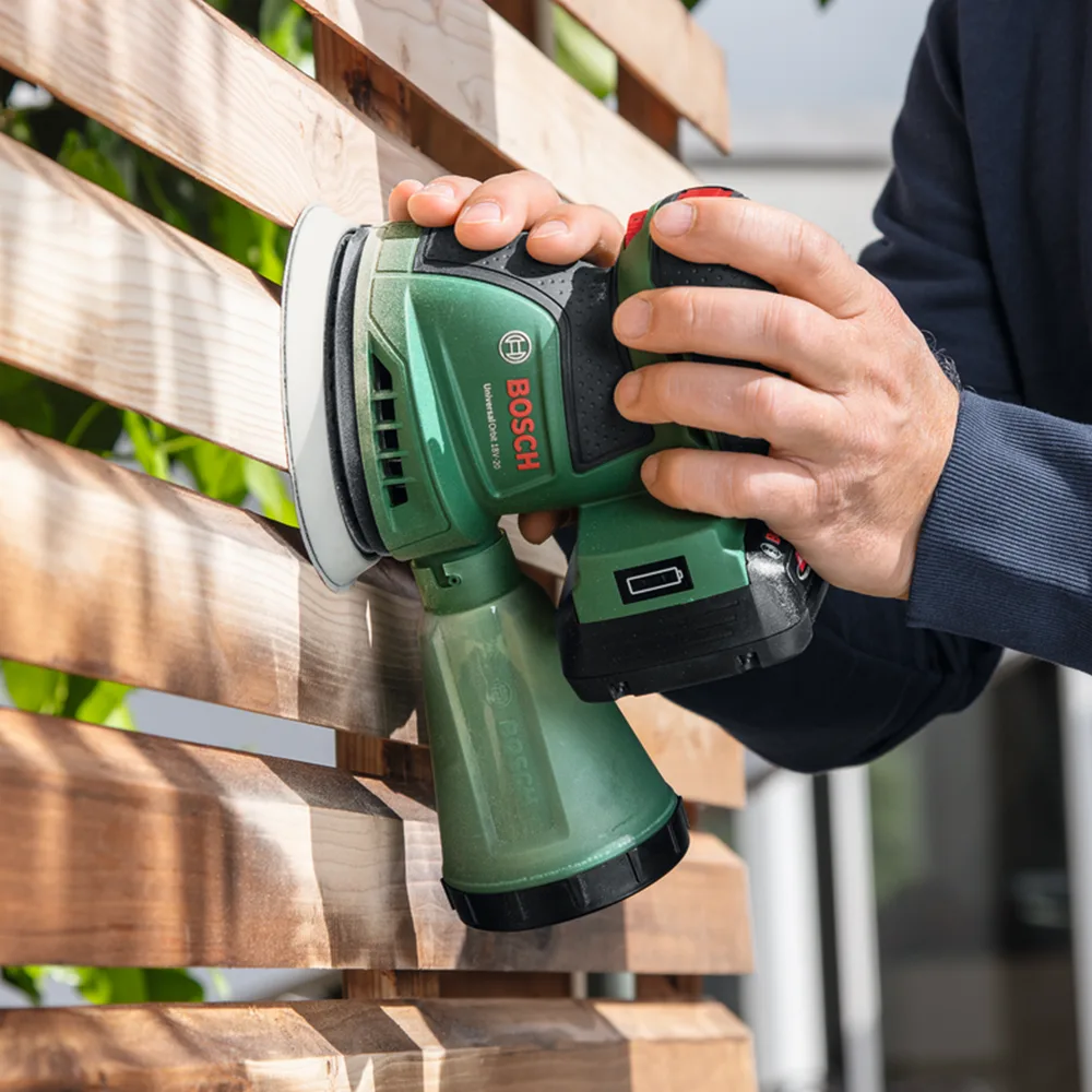 Zum Bosch Akku-Hobel PHO 18V-20