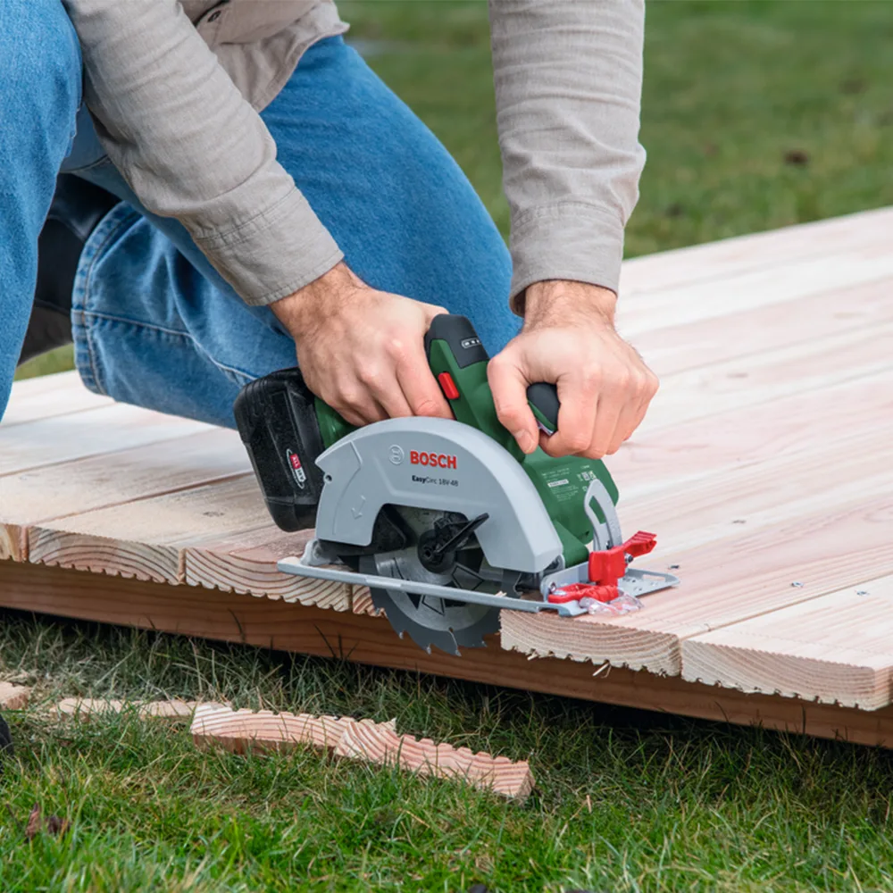 Zum Bosch Akku-Handkreissäge EasyCirc 18V-48