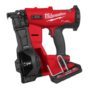 Milwaukee M18 Fuel Akku-Coil-Nagler M18 FRCN45-302X, 2x 3,0 Ah HB und Ladegerät in HD-Box