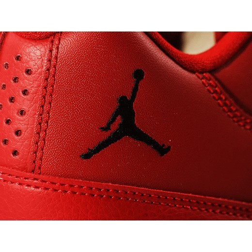 fake gym red 11s