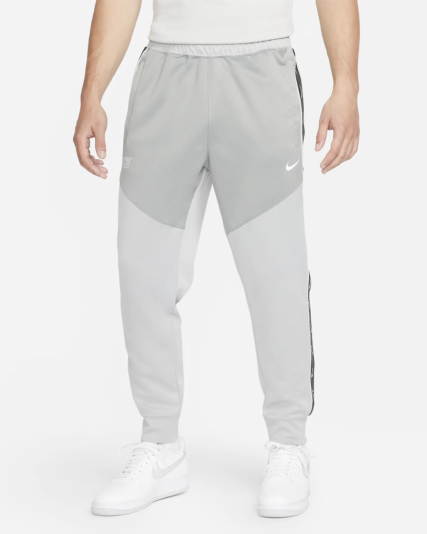 NIKE Sportswear Repeat Jogger Pant LESSMONEY Sportswear
