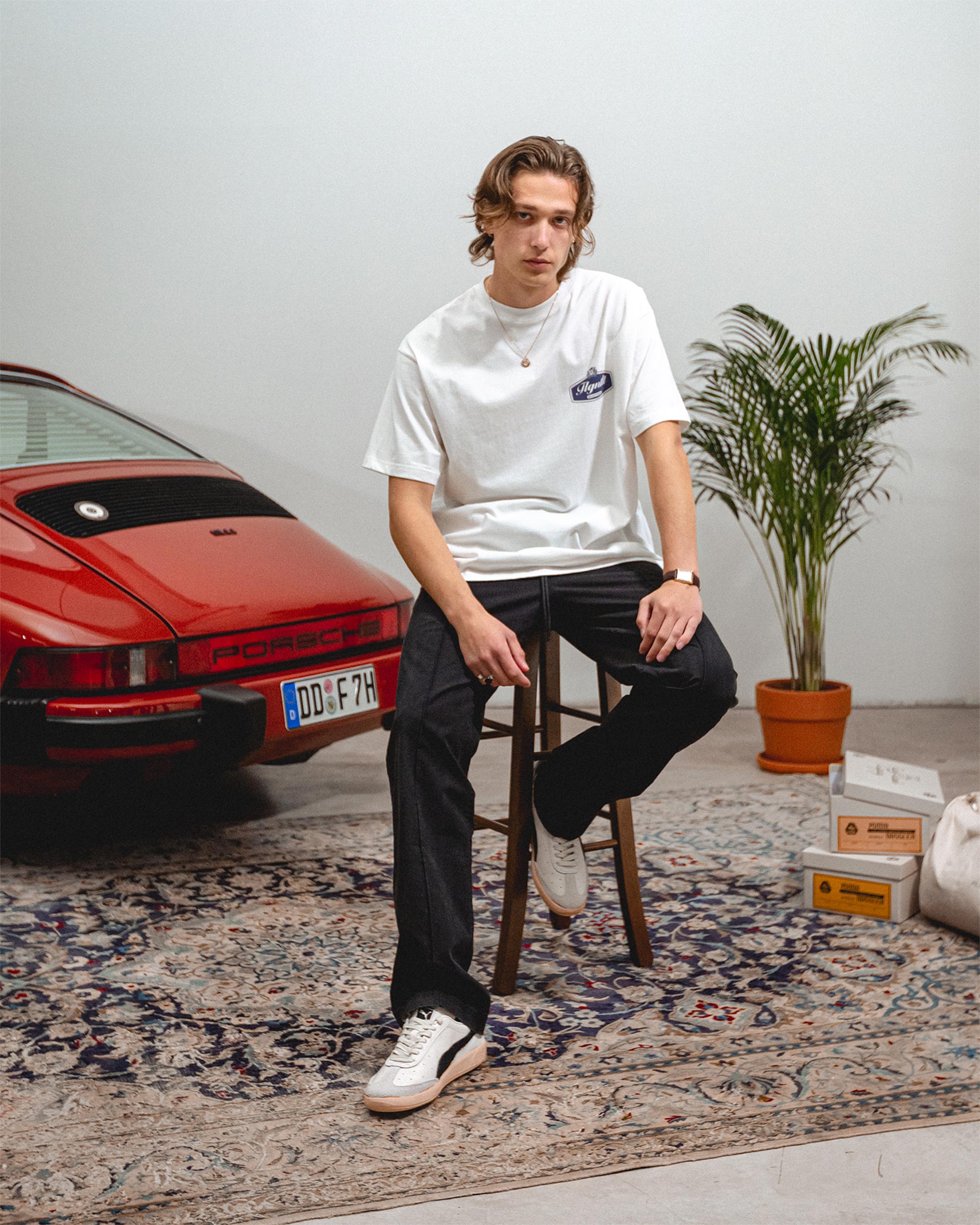 FLGNTLT CHAMPAGNE TEE