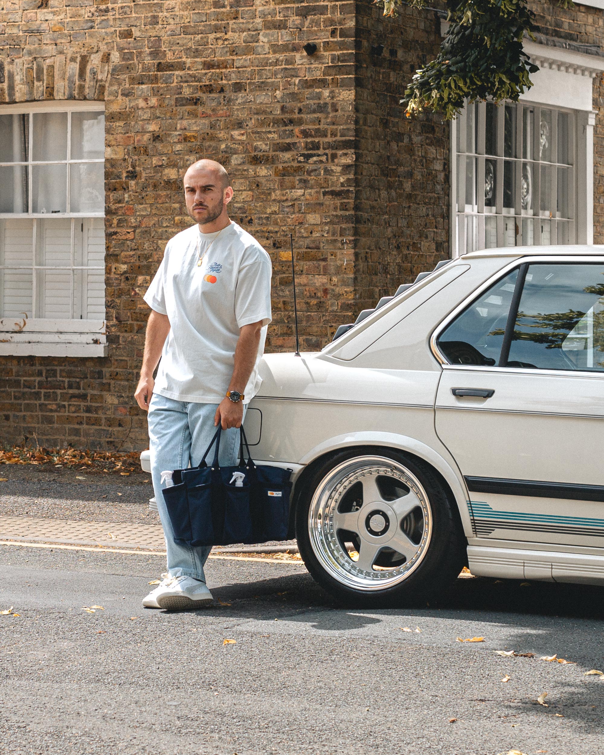 FLGNTLT & AUTO FINESSE SHINE TEE