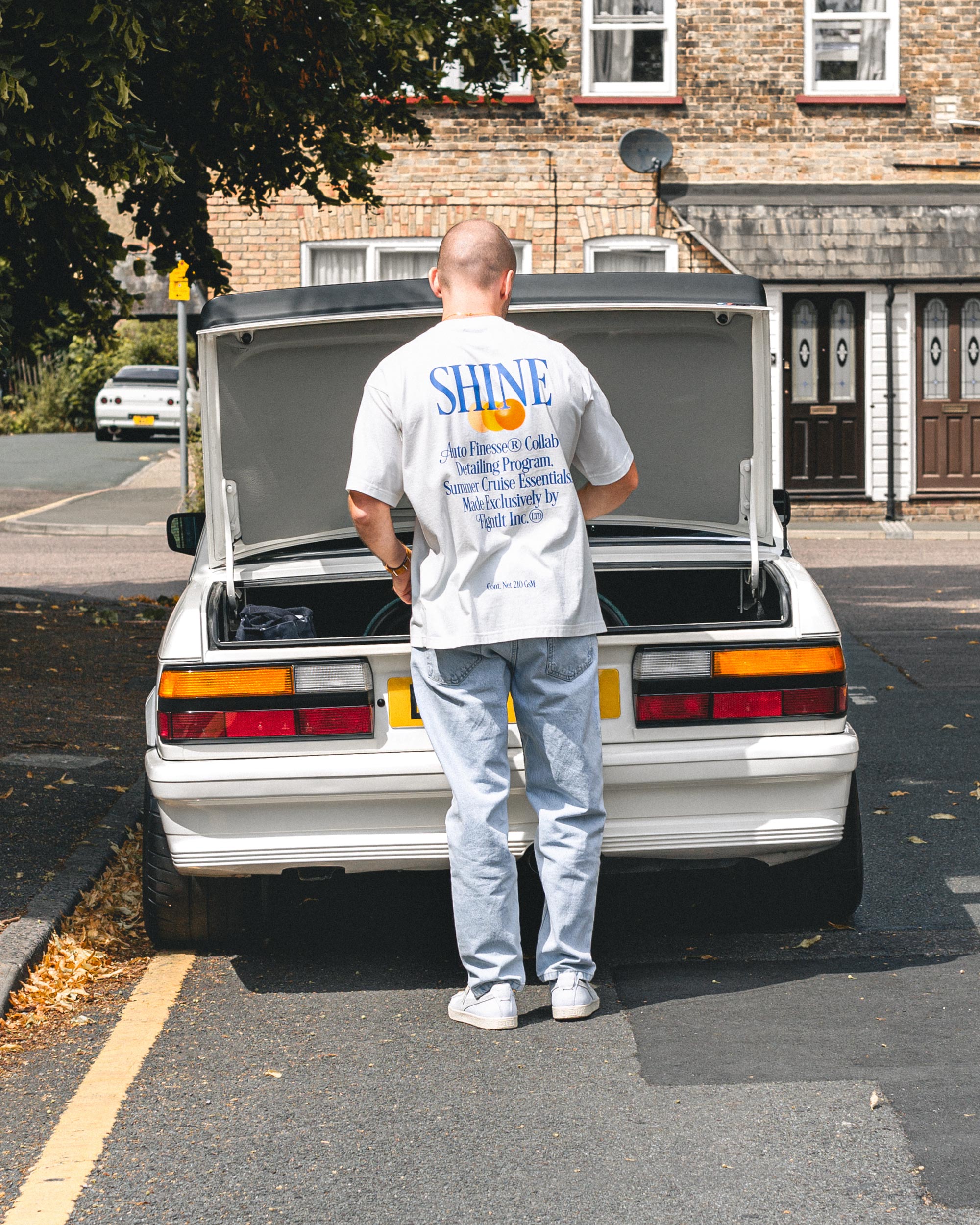 FLGNTLT & AUTO FINESSE SHINE TEE