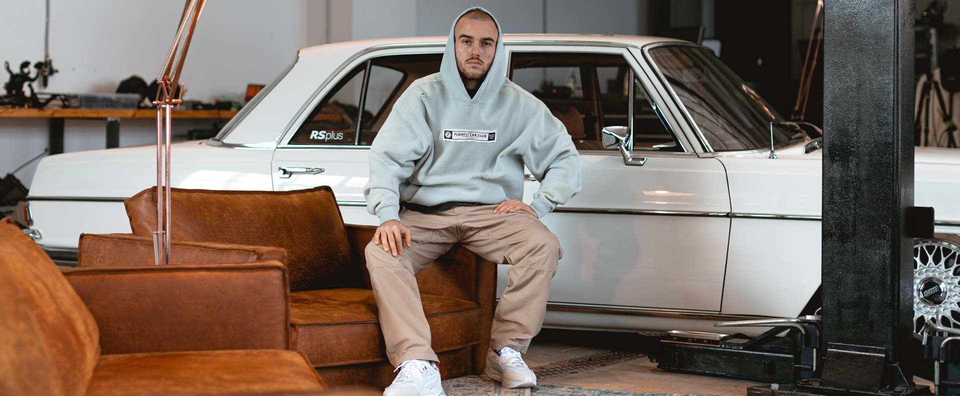 FLGNTLT DEALER HOODIE
