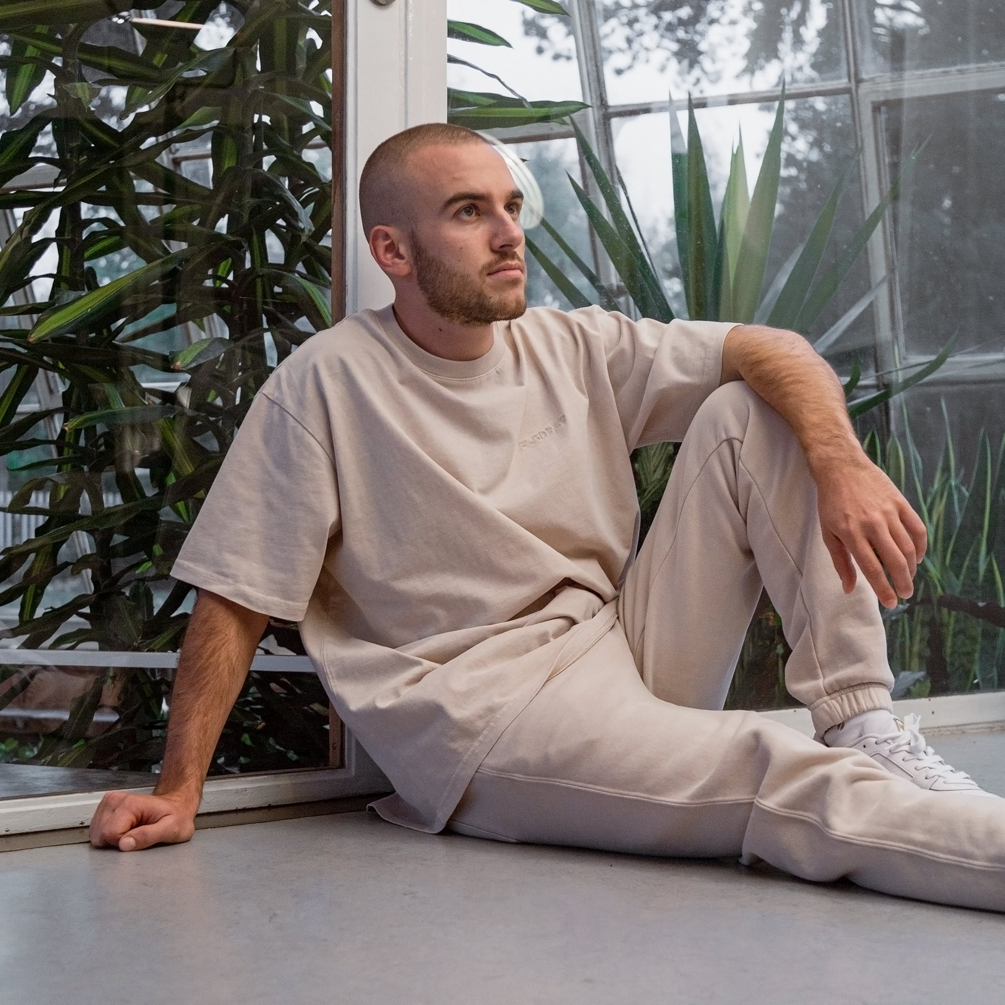 FLGNTLT SAND TEE