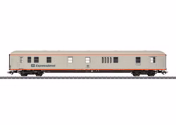 Maerklin-H0-42831-Gepaeckwagen-Expressdienst-DB-64156.jpg Maerklin-H0-42831-Gepaeckwagen-Expressdienst-DB-64156.jpg