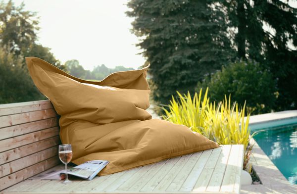 Outdoorfähiger Riesensitzsack ca. 140 x 180 cm, Farbe hellbraun