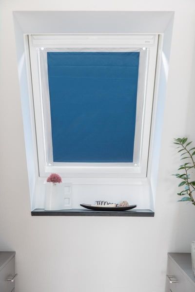 Dachfenster Sonnenschutz Haftfix, ohne Bohren, Blau, 59 cm x 96,9 cm (B x L)