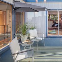 Alu Sonnenschirm Gartenschirm Kurbelschirm Schirm Marktschirm halbrund 2 Farben