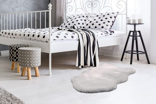 Teppich Rabbit Light Sheepskin 825 Silber