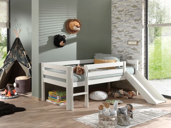 Spielbett 90x200 cm, mit Leiter, Rutsche, Rolllattenrost, Kiefer massiv weiß lackiert
