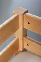 Halbhohes Spielbett ALEX Buche massiv natur lackiert mit Stoffset blau/boy